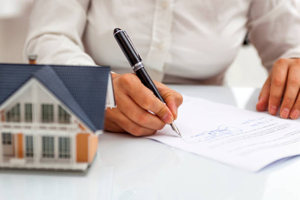 Recourir à une agence immobilière pour s’assurer d’une bonne vente