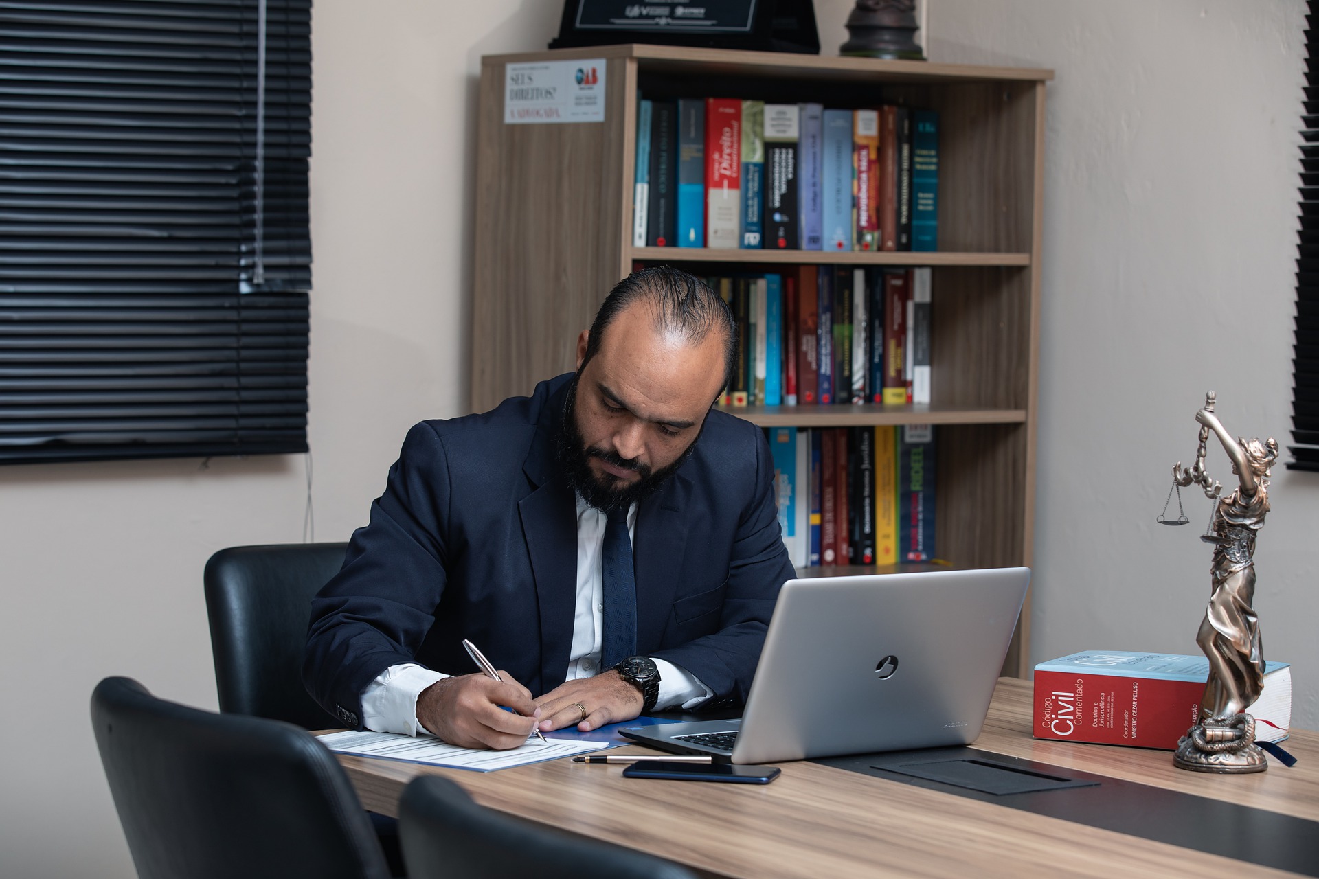 Importance de l’avocat en droit immobilier